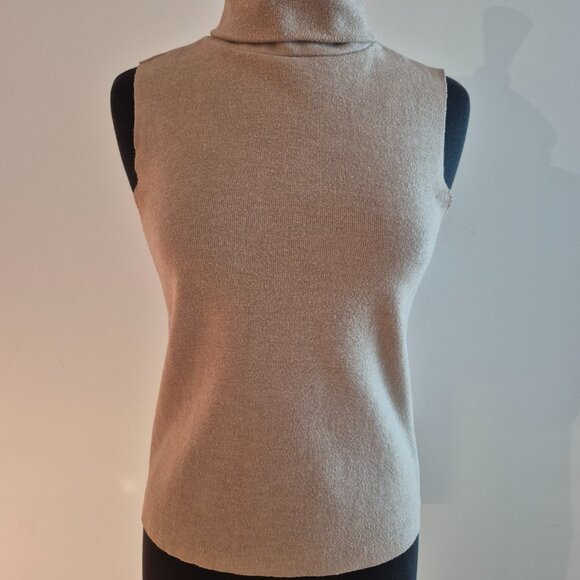 Zara Sleeveless Turtleneck - Picture 2 of 3